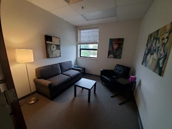 brightside-recovery-and-clinic-2-gallery.jpg