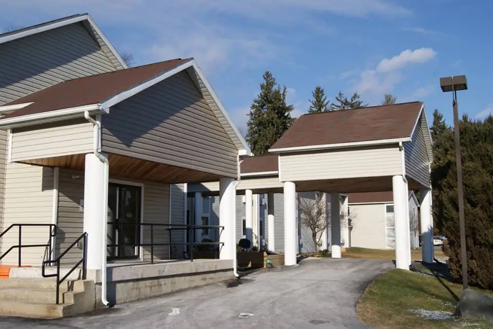 hillside-mens-detox-residential-treatment-ctr-gallery-3.jpg