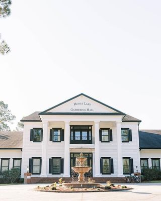 Honey Lake Clinic Image