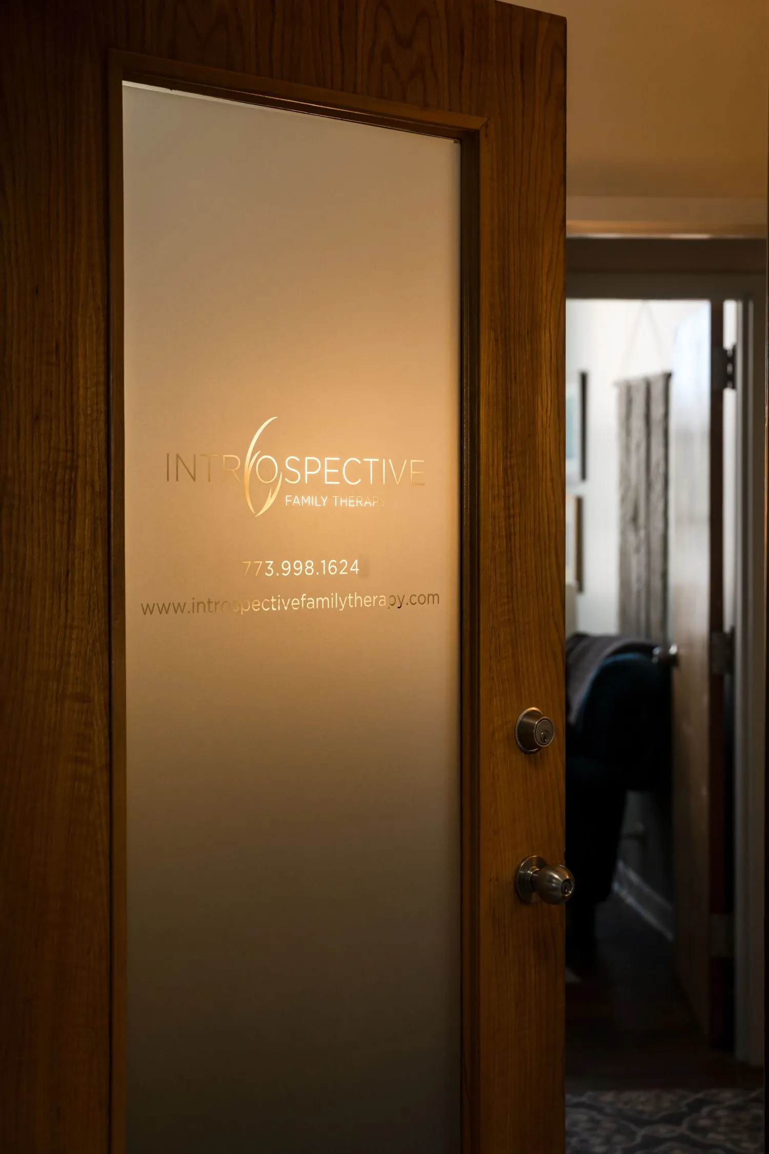 introspective-family-therapy-gallery-3.jpg