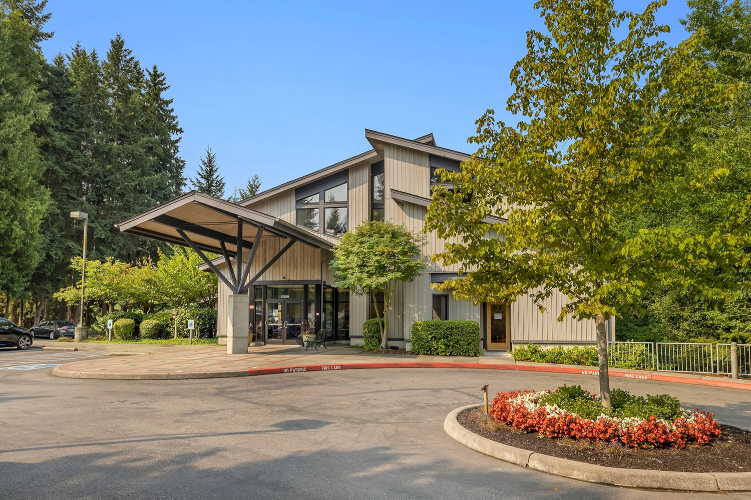 newport-academy-outpatient-7-gallery-3.jpg
