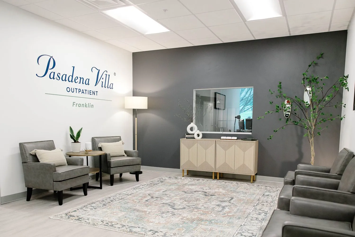 pasadena-villa-outpatient-franklin-gallery.jpg