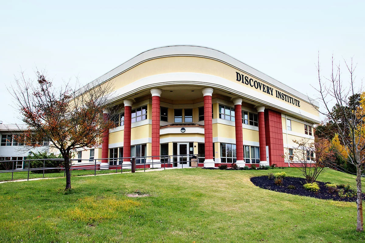 the-discovery-institute-gallery-3.jpg