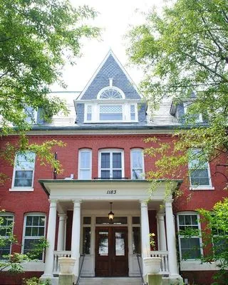 Washburn House Image