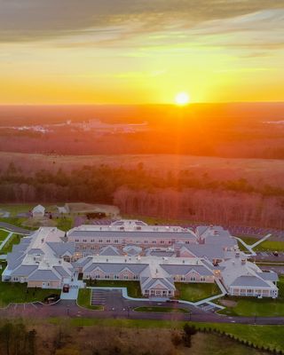 Wellbridge Addiction Treatment and Research Image
