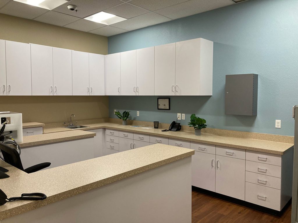 aegis-treatment-centers-bakersfield-truxton-gallery-3.jpg