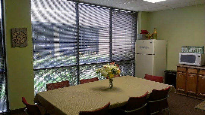 alternative-options-counseling-center-artesia-gallery-2.jpg