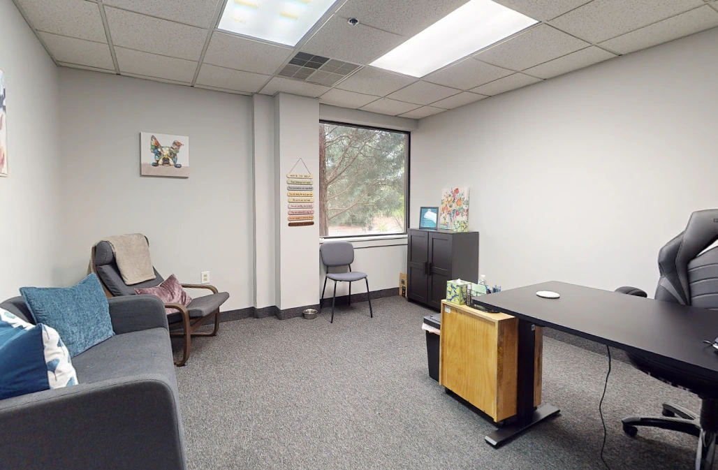 aviv-at-new-england-medical-group-milford-gallery-3.png