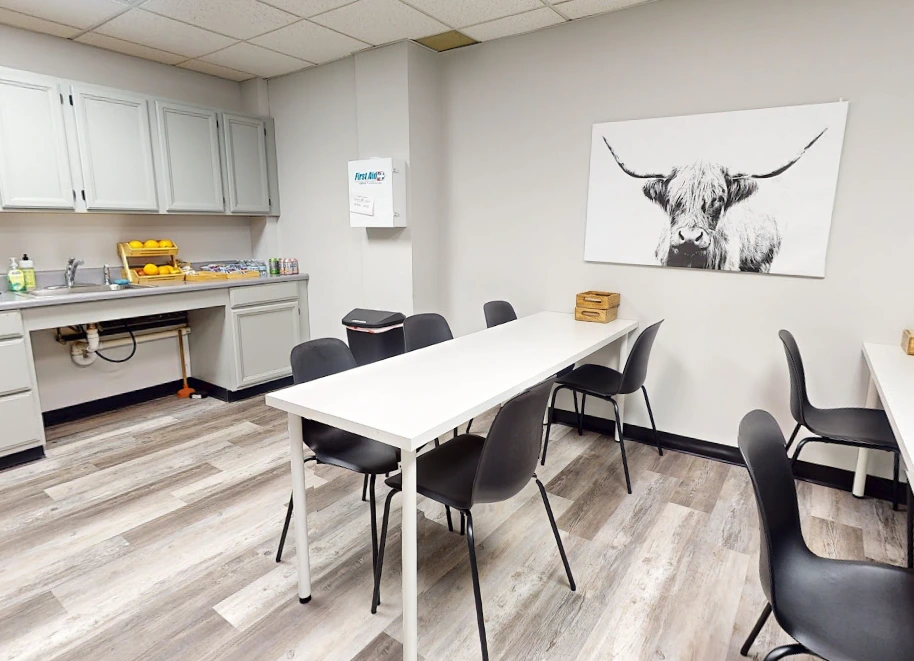 aviv-at-new-england-medical-group-milford-gallery-4.png