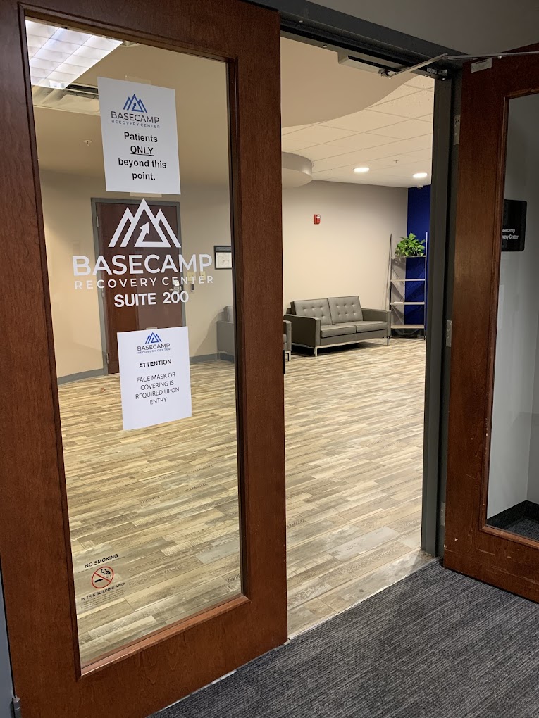 basecamp-recovery-center-west-gallery-2.jpg