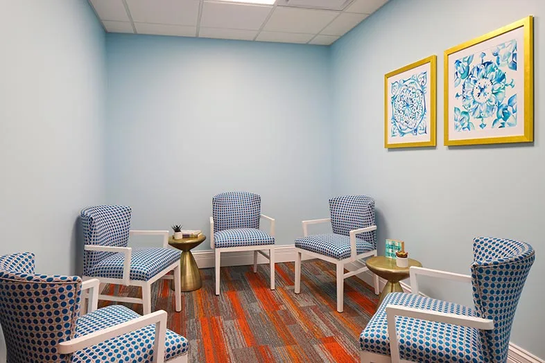 clementine-naperville-gallery-3.jpg