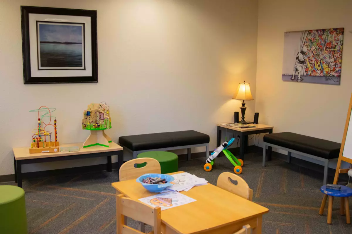 clinica-family-health-wellness-norton-center-gallery-4.webp