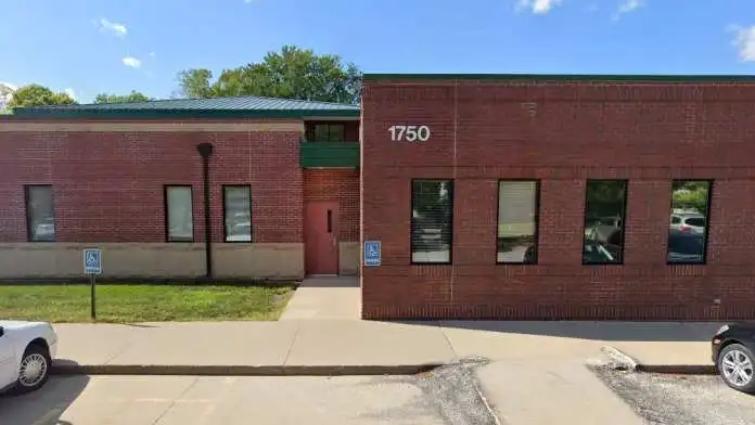 full-circle-recovery-community-center-des-moines-gallery.jpg
