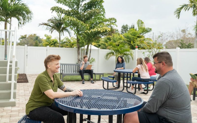 guardian-recovery-tampa-addiction-center-3-gallery-2.jpg