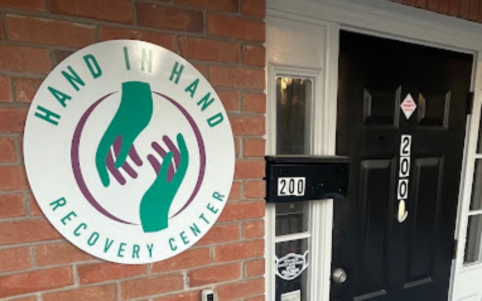 hand-in-hand-recovery-gallery-4.jpg