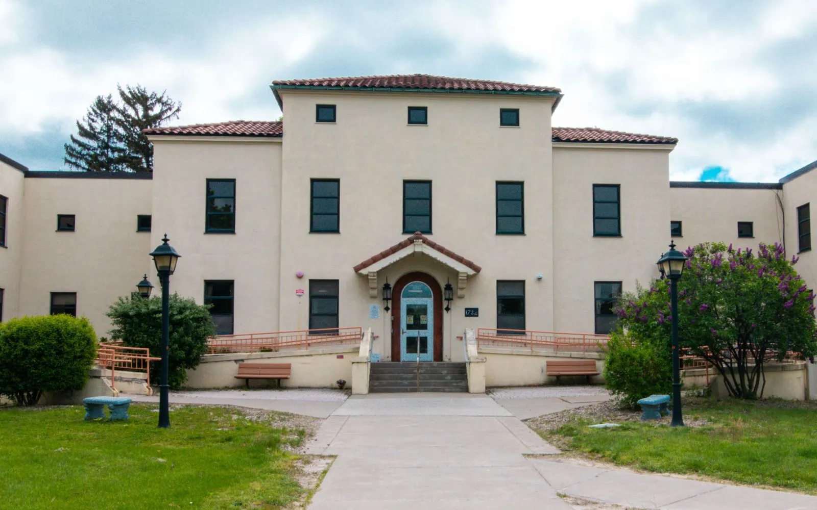 john-l-norris-addiction-treatment-center-gallery.jpg