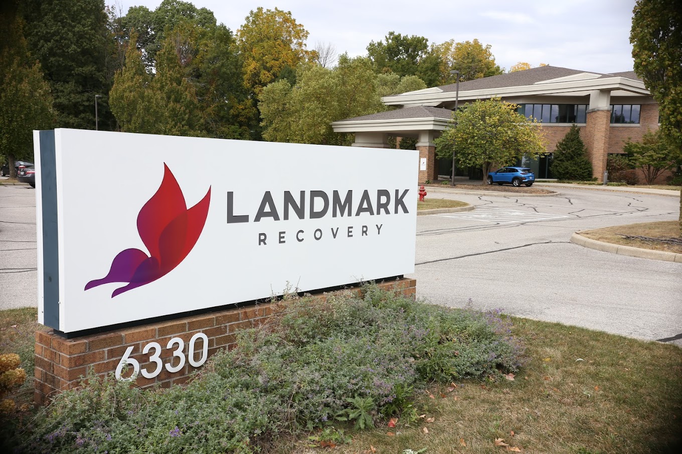 landmark-recovery-indianapolis-gallery.jpg