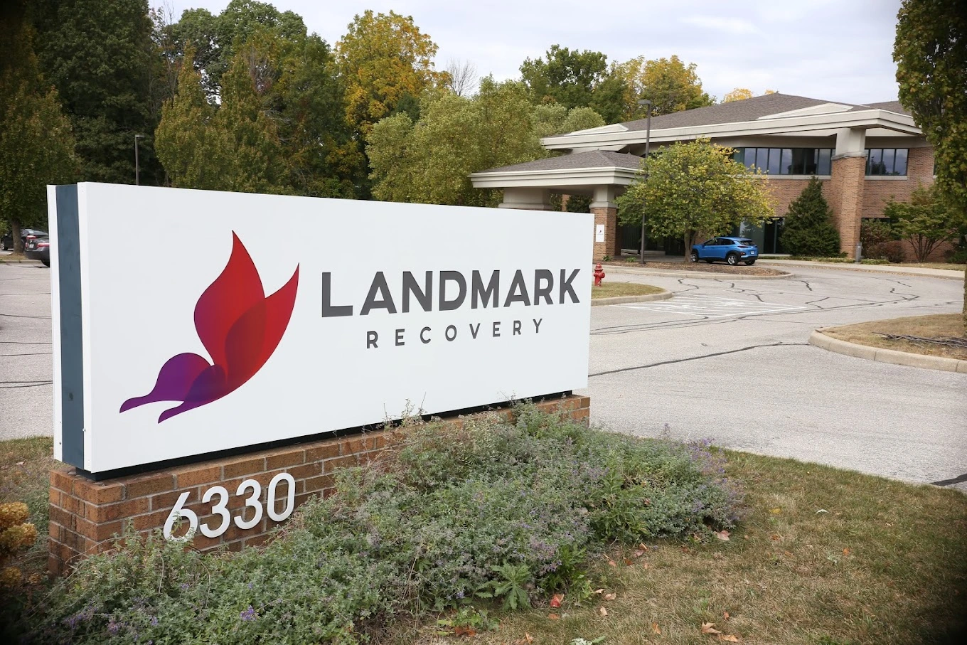 landmark-recovery-indianapolis-gallery.jpg