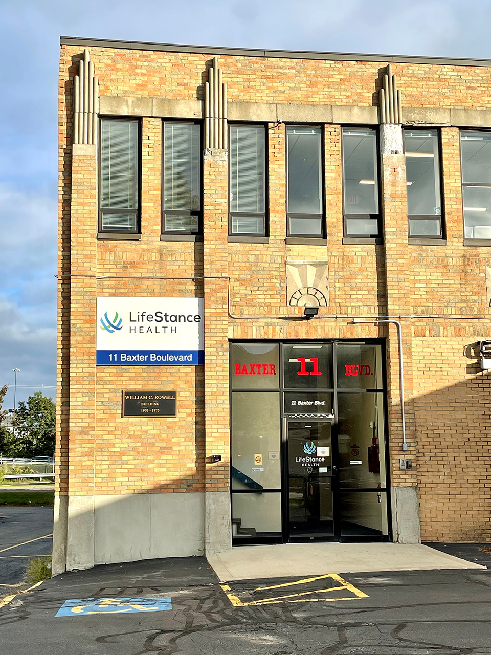 lifestance-health-53-baxter-boulevard-gallery.jpg