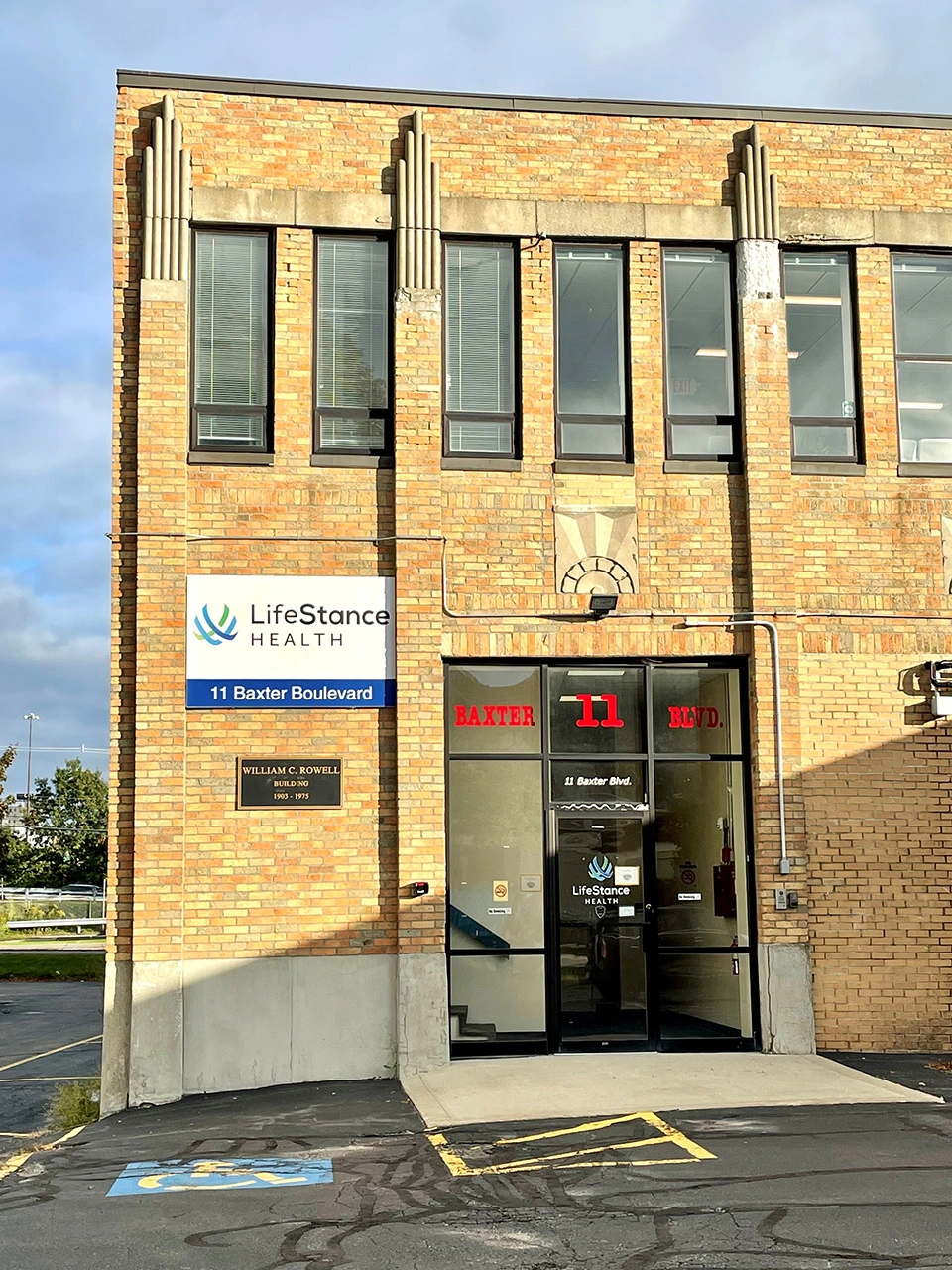 lifestance-health-53-baxter-boulevard-gallery.jpg
