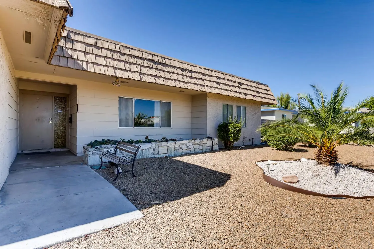 new-lyfe-solutions-sober-living-homes-gallery-5.jpg