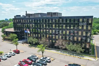 nystrom-associates-minneapolis-edina-clinic-gallery.webp