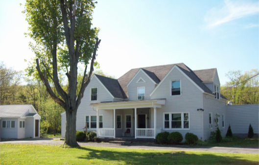 pyramid-tyrone-pine-ridge-manor-gallery.jpg