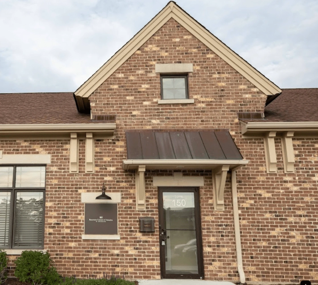 recovery-centers-of-america-at-st-charles-outpatient-gallery.png