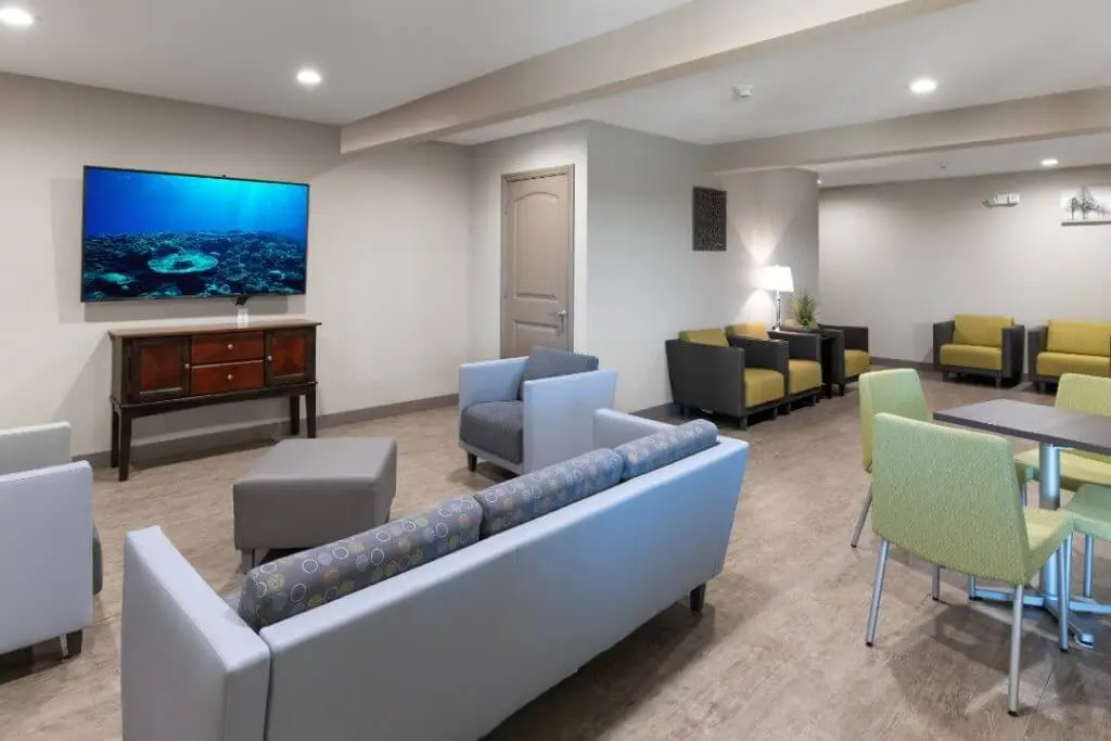 resolutions-arlington-gallery-3.jpg