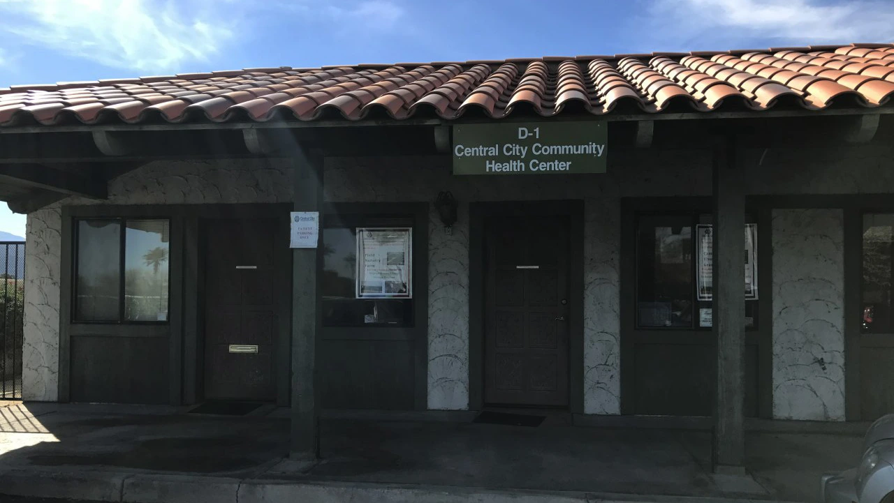 riverside-university-indio-family-care-center-gallery.png