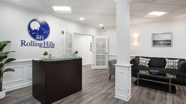 rolling-hills-recovery-center-2-gallery-1.png