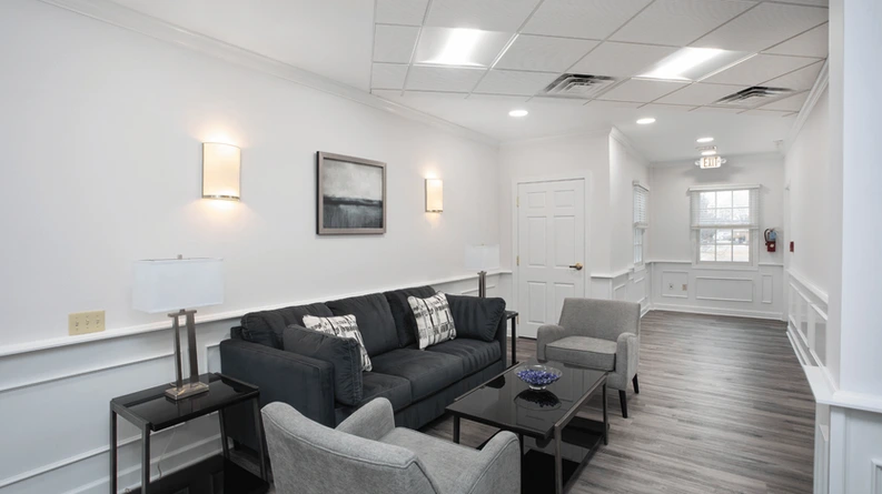 rolling-hills-recovery-center-2-gallery-2.png