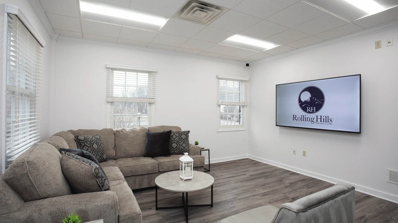 rolling-hills-recovery-center-2-gallery-5.png