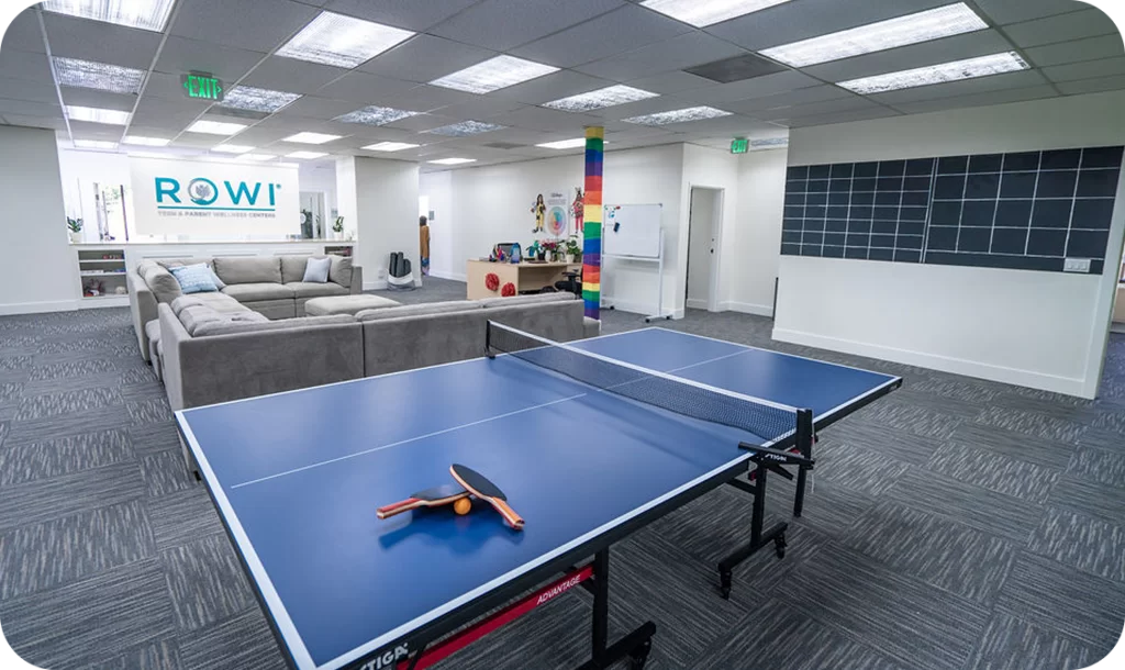 rowi-teen-mental-health-long-beach-gallery-2.webp