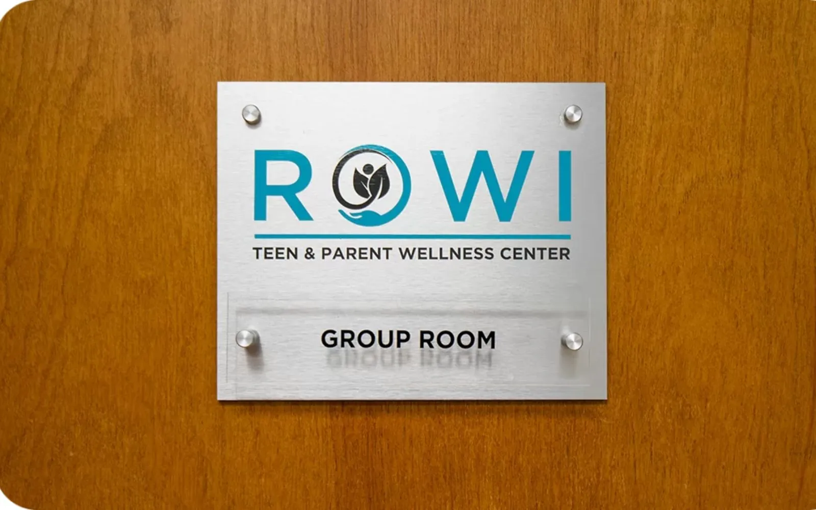 rowi-teen-mental-health-torrance-gallery-2.jpg