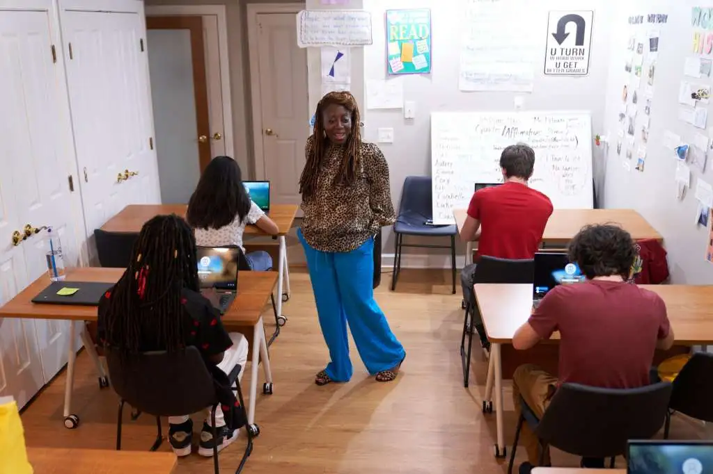 sandstone-care-teen-center-at-chesapeake-gallery-2.png