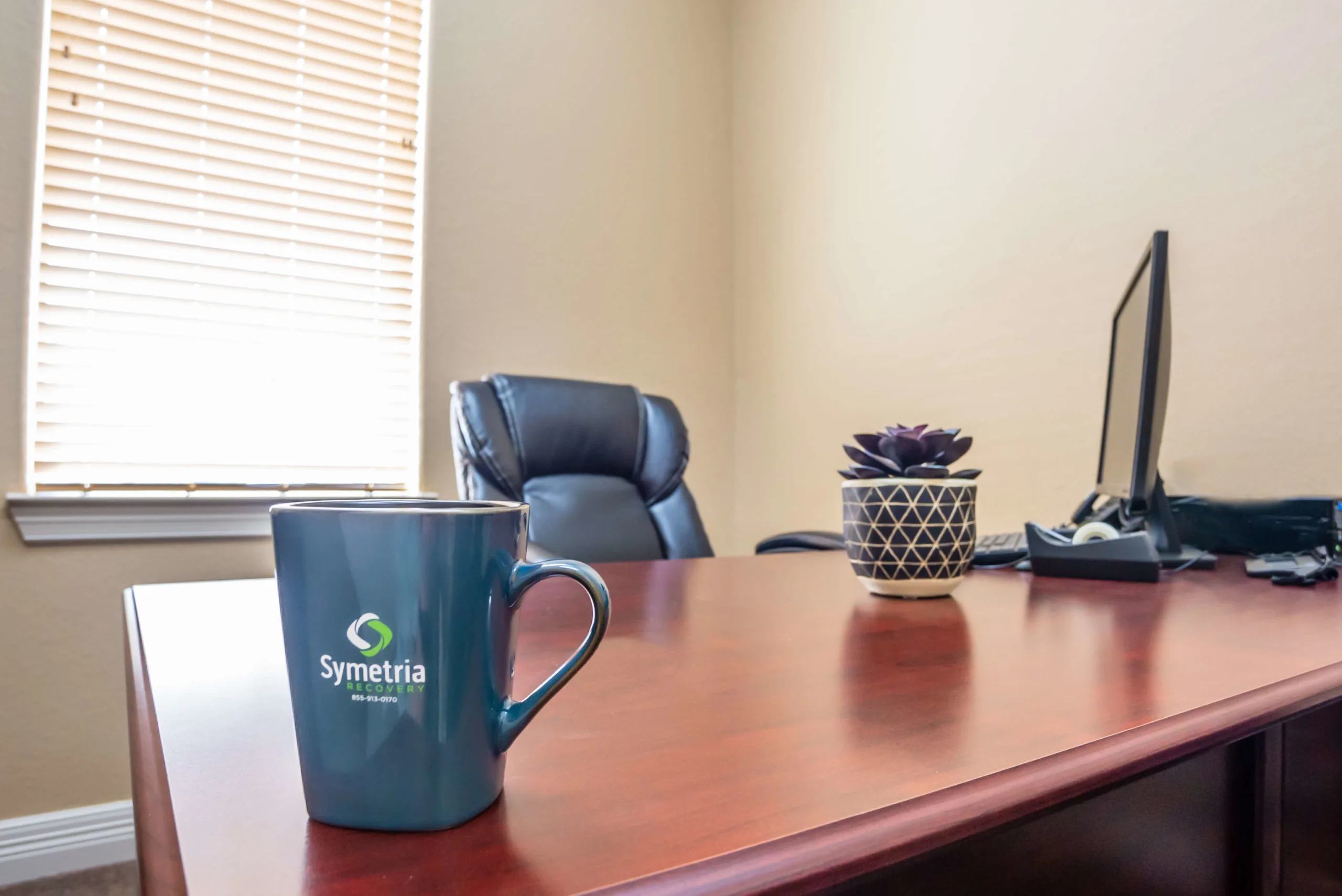 symetria-recovery-houston-outpatient-gallery-1.jpg