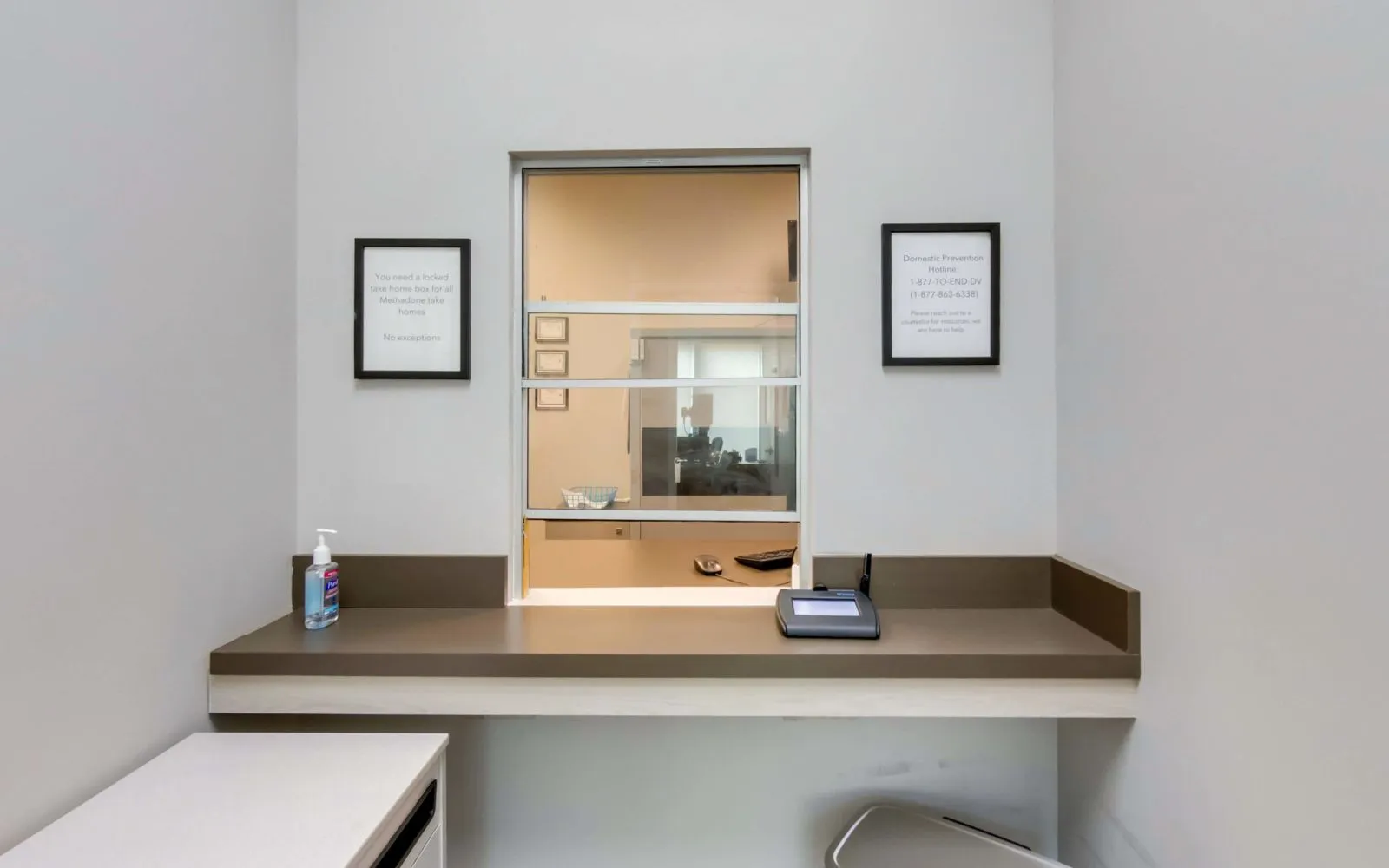 symetria-recovery-naperville-outpatient-gallery-3.jpg