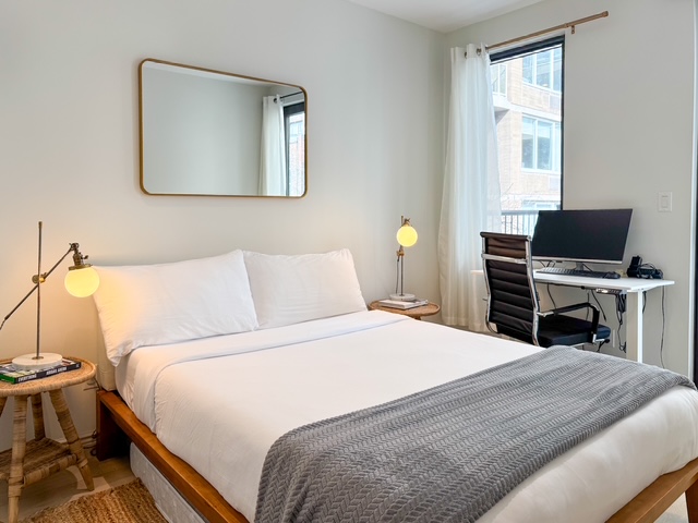 the-bridge-nyc-78th-street-sober-apartments-gallery-10.jpg