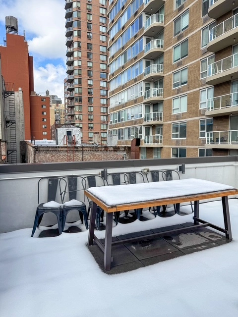 the-bridge-nyc-78th-street-sober-apartments-gallery-15.jpg