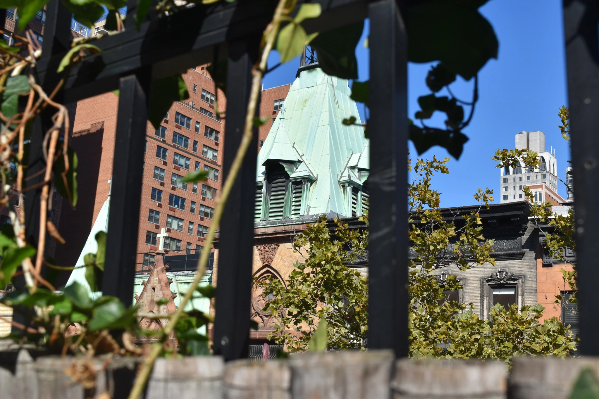 the-bridge-nyc-83rd-street-house-gallery-13.jpg